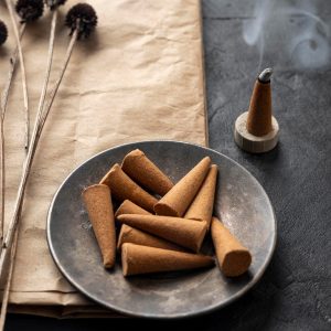 Alternative view of Nụ Trầm Hương Thiên Mộc