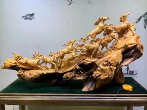 tượng gỗ nghệ thuật mã đáo thành công