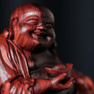 Alternative view of Tượng Phật Di Lặc Gỗ Trắc