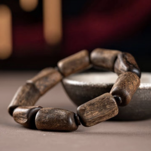 Alternative view of Vòng Tay Trầm Hương Chìm Cao Cấp Philippines