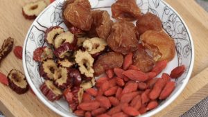 Tránh mua trà dưỡng nhan không rõ nguồn gốc