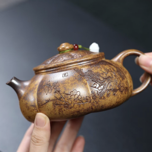 Alternative view of Ấm Tử Sa Mai Hoa