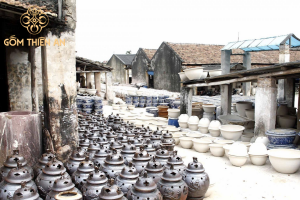 Bát Tràng khởi đầu với làng gốm bên sông