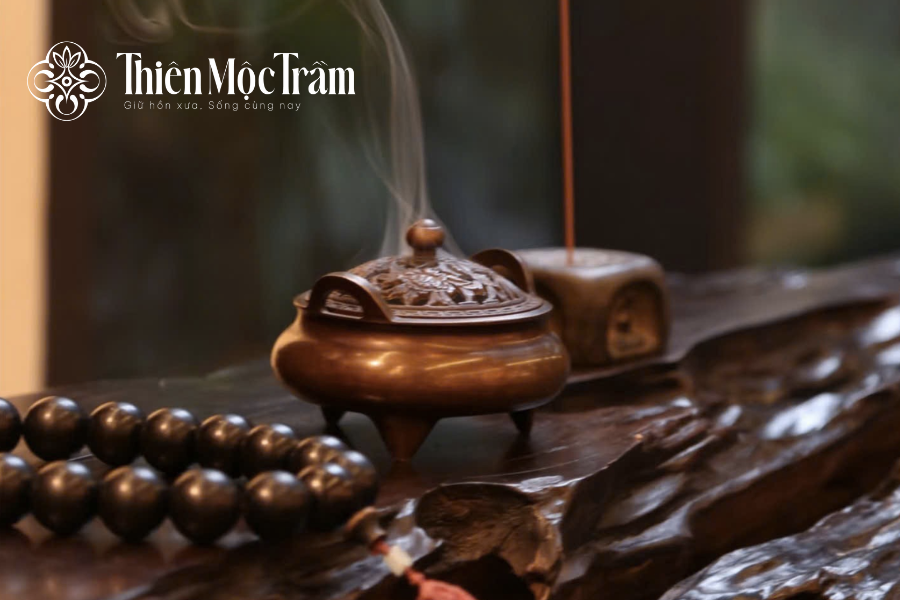 Trầm hương là gì? Giá trị nguyên bản của mùi hương tự nhiên