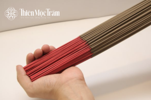 Nhang trầm có tăm