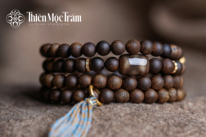 vòng tay trầm hương