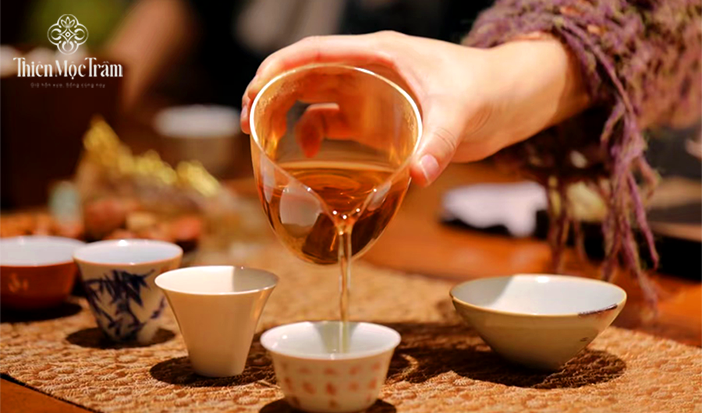 Màu nước trà shan tuyết